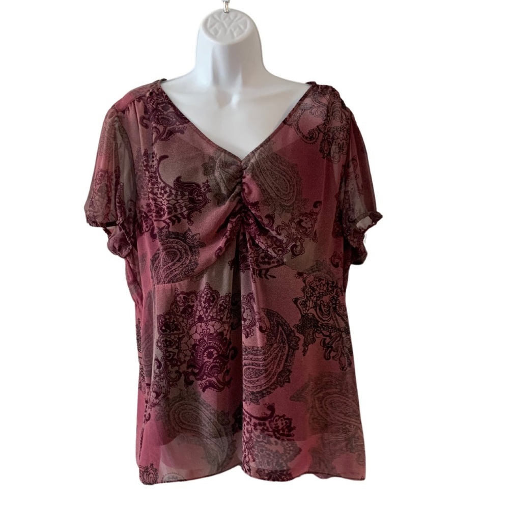 Daisy Fuentes Sz 1X Purple/Maroon/Gray Paisley mixed media CotrageCore Blouse